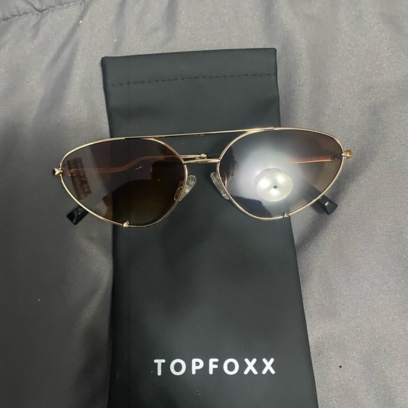 Sunglasses - Picture 2 of 3